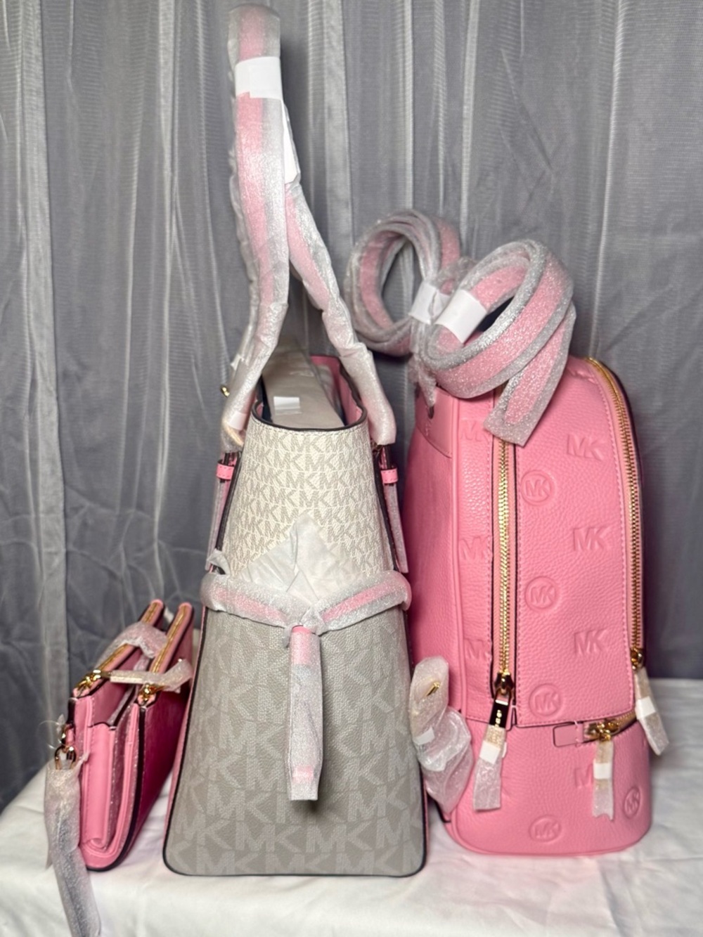 Michael Kors Pink Gradient Logo Tote, Backpack & Wristlet Set - Picture 3 of 16